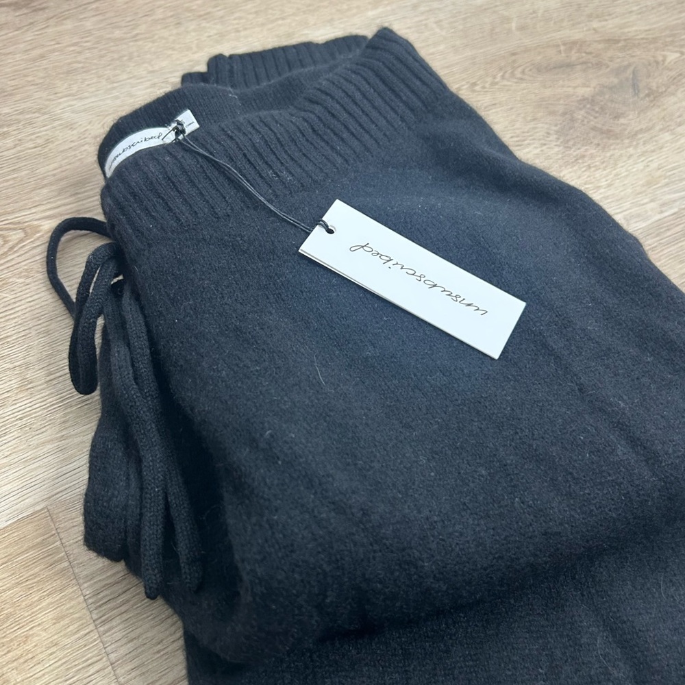 NWT 100% Cashmere Black Jogger Style Drawstring Pull on Pant Unsubscribed